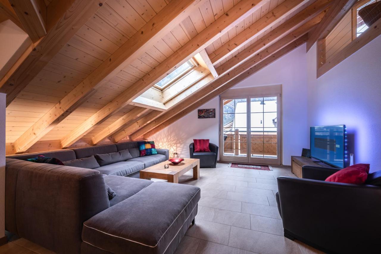 Comfortable, Great Views, Perfect Location, New Apartment *